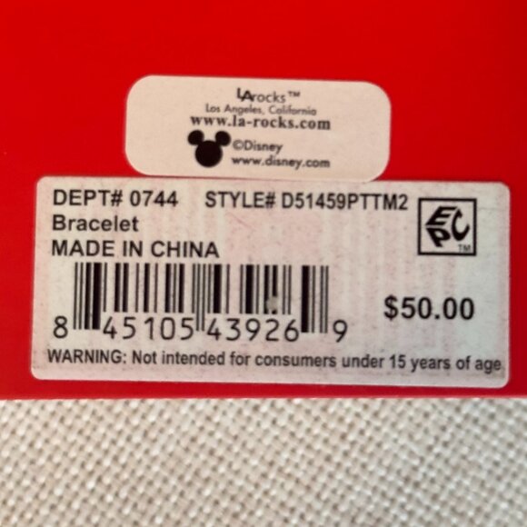 DISNEY “LOVE IS BEAUTIFUL” CHARMED BRACELET. NWT NIB - Picture 5 of 5